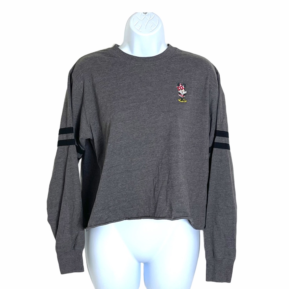 Disney cropped long sleeved tee sz Medium